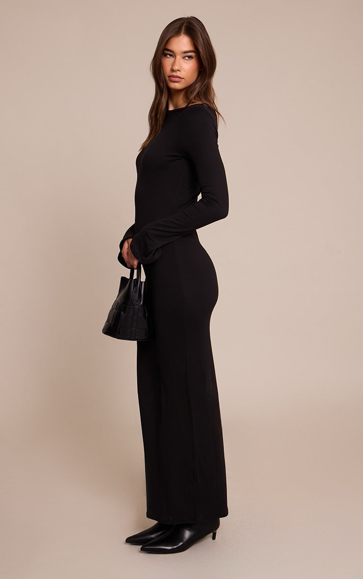 https://cdn-img.prettylittlething.com/f/3/3/0/f33085500820f3171ed8fc557f84454bd8b4b7fd_CNO3502_3_black_soft_touch_jersey_long_sleeve_maxi_dress.jpg