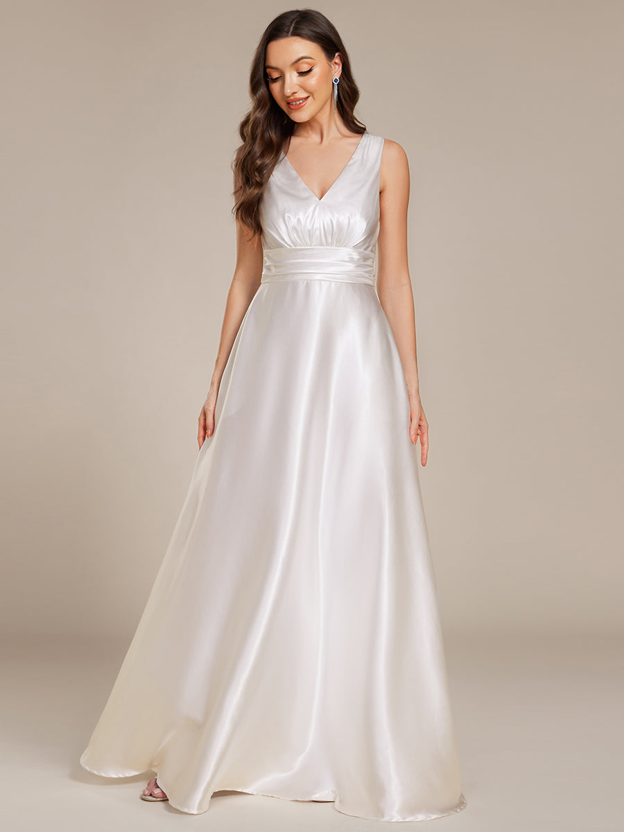 https://cdn.shopify.com/s/files/1/0131/4485/0496/files/ES02326WH-R4_0dca91be-cc88-4c1d-be9a-4d10b8d8b8d3.jpg?v=1746600126