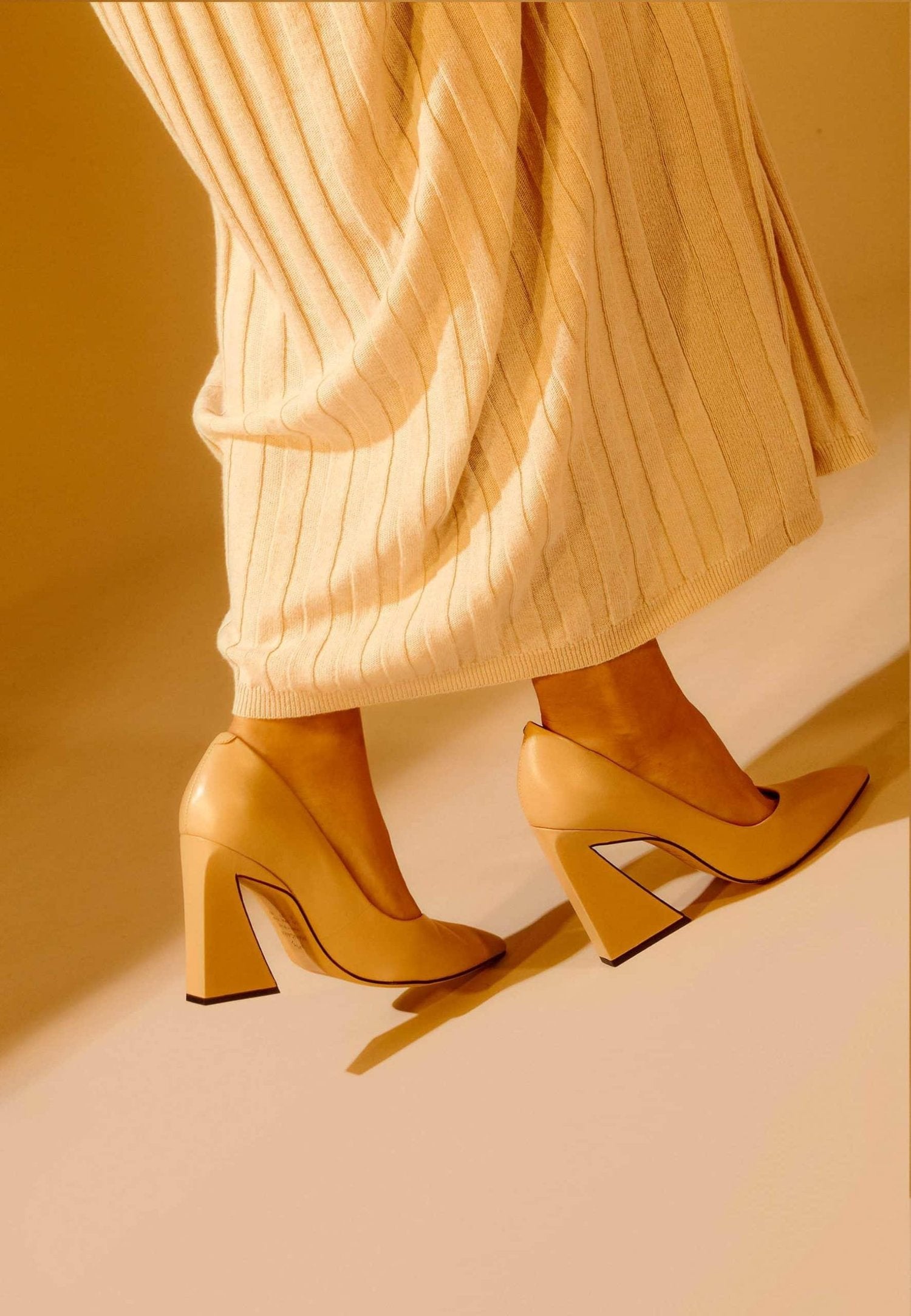 Beige Leather Pumps Maraca – Women’s 10 cm Geometric Block Heel Shoes-3